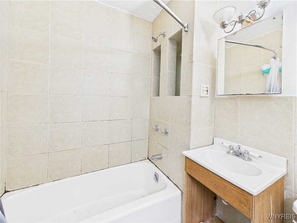 1307 Michigan Avenue, Niagara Falls, New York image 6