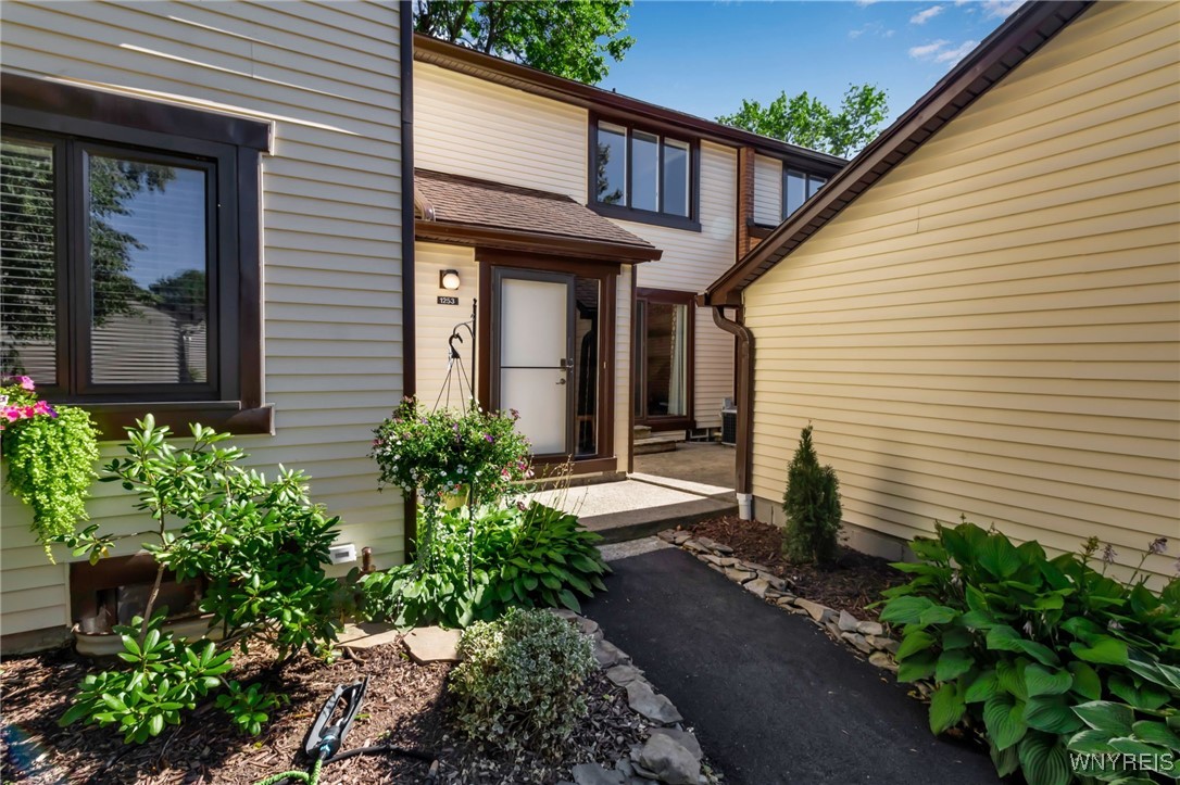 1253 Charlesgate Circle