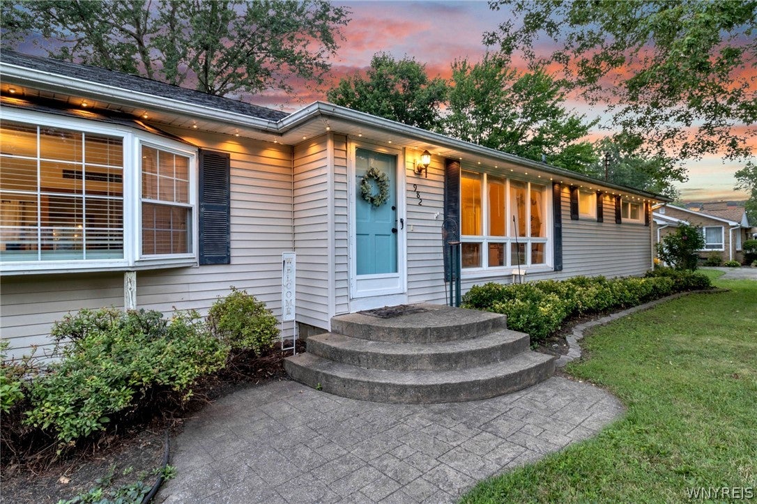982 Two Rod Road