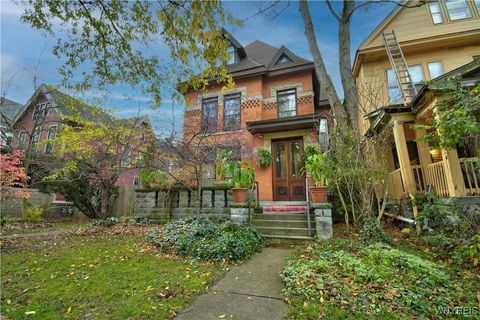 Photo of 380 Richmond Avenue, Buffalo, NY 14222 (MLS # B1580628)