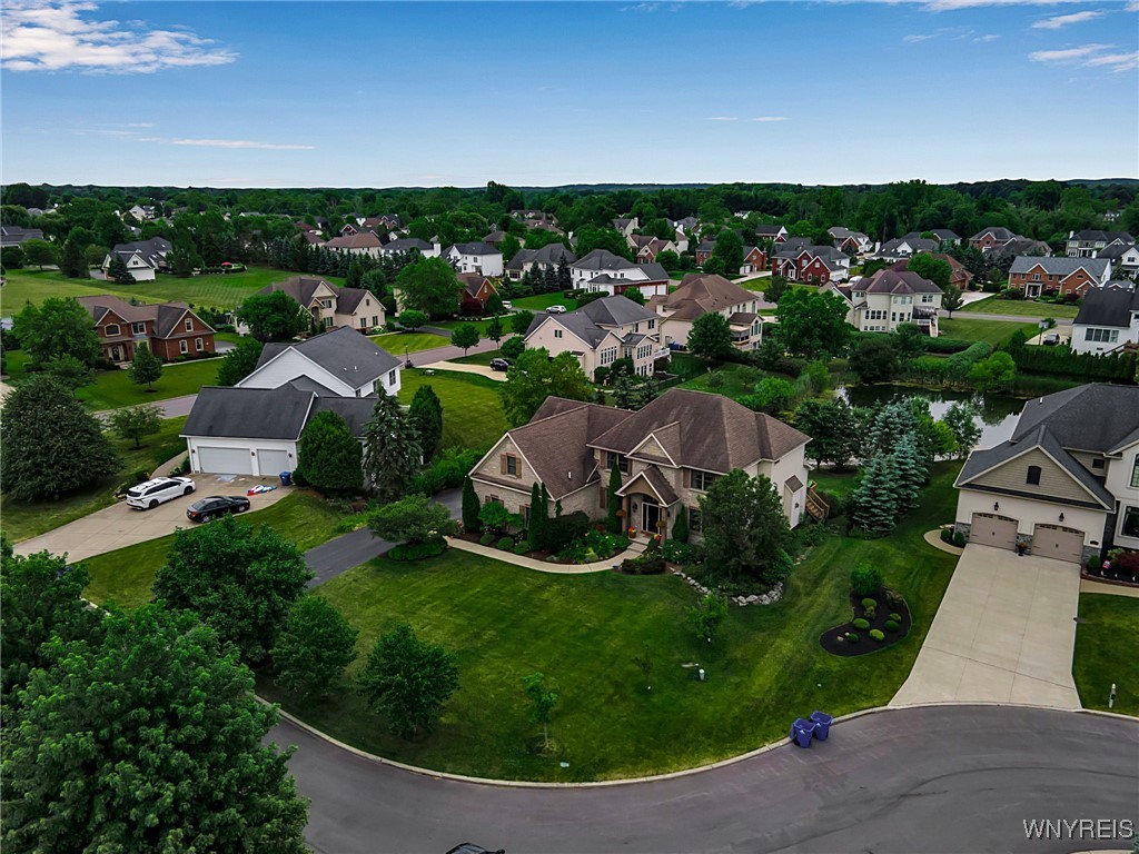 8889 Lake Glen Court