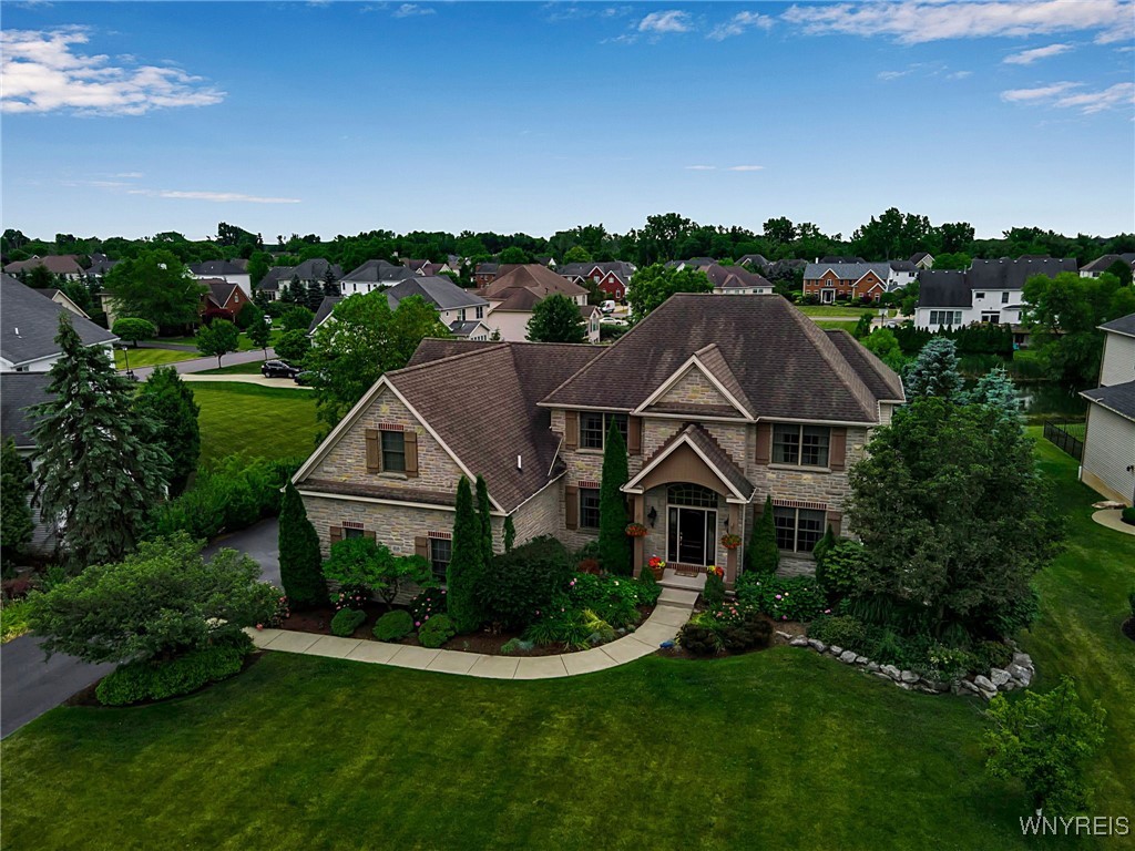 8889 Lake Glen Court