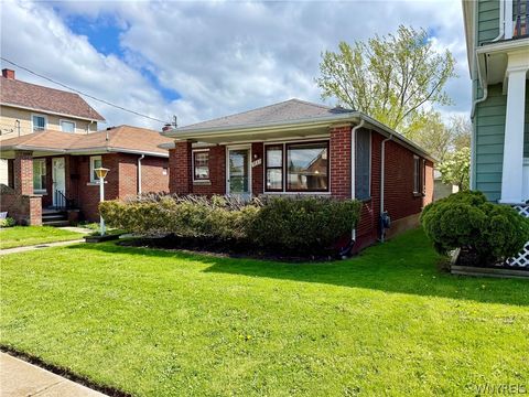 Homes For Sale - 1157 La Salle Avenue<br/> Niagara Falls, NY 14301