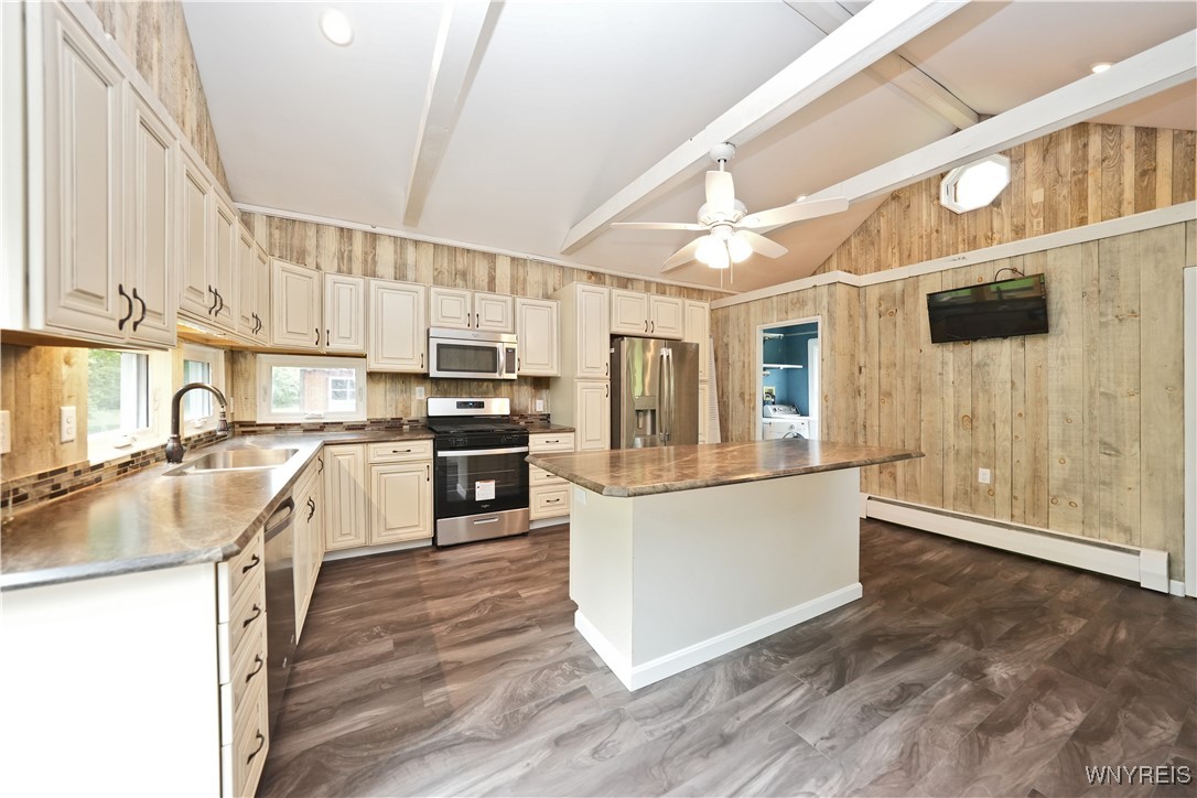 5002 Armor Duells Road, Orchard Park, New York image 8