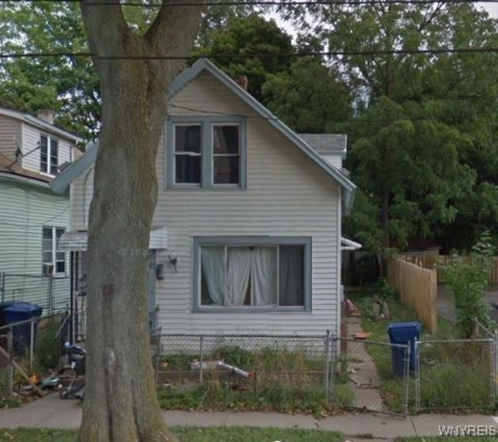 Photo of 87 Peach Street, Buffalo, NY 14204 (MLS # B1652697)