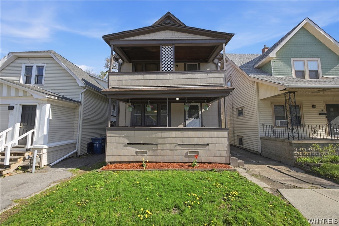 95 Custer Street