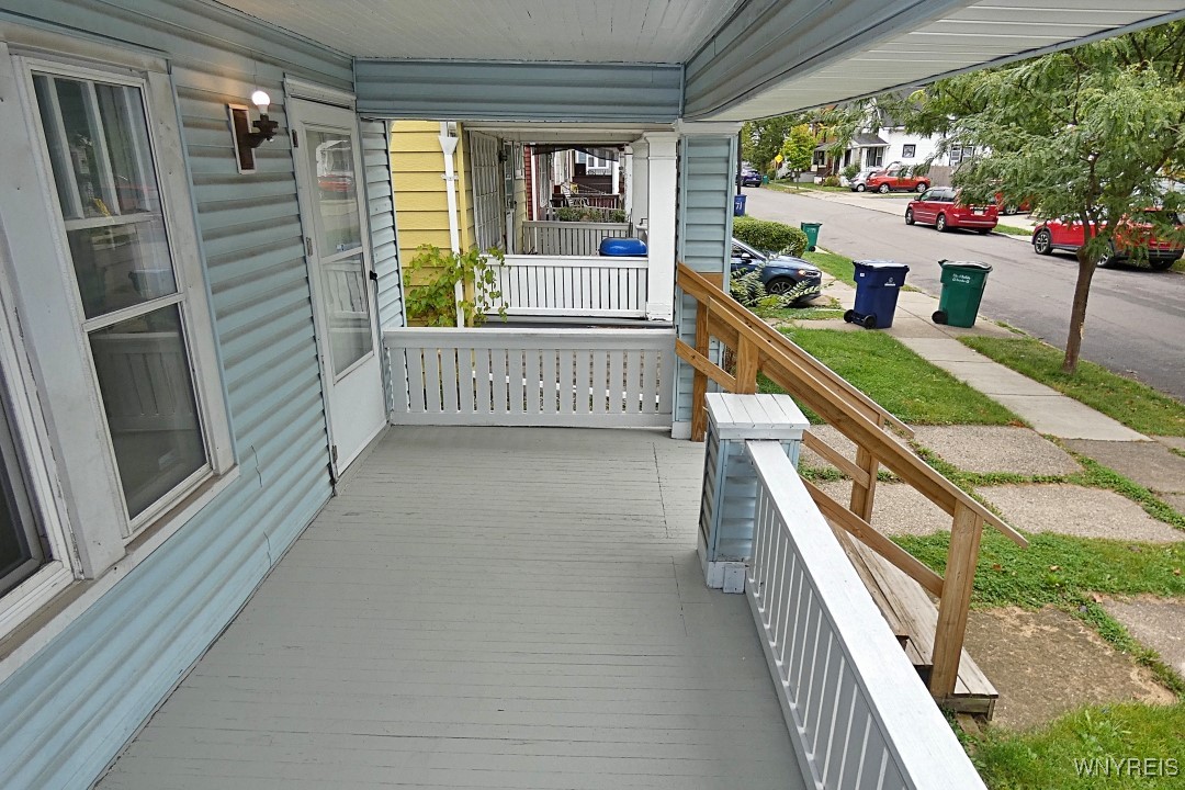 83 Custer Street