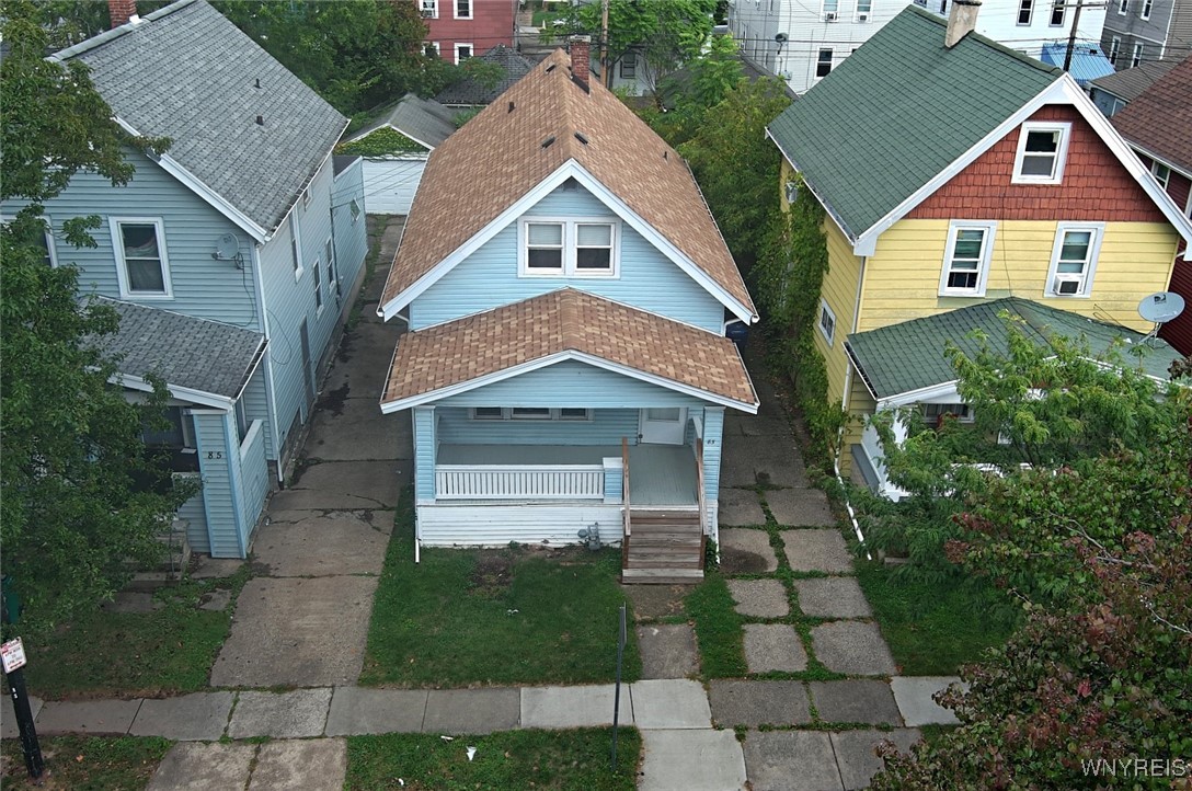 83 Custer Street