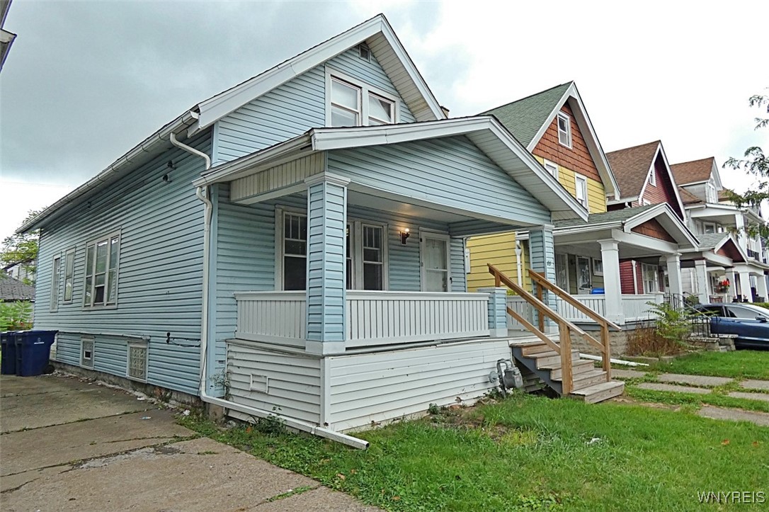 83 Custer Street