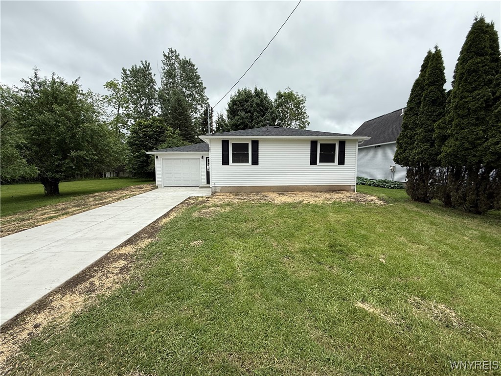 167 Iroquois Avenue, Lancaster, New York image 2