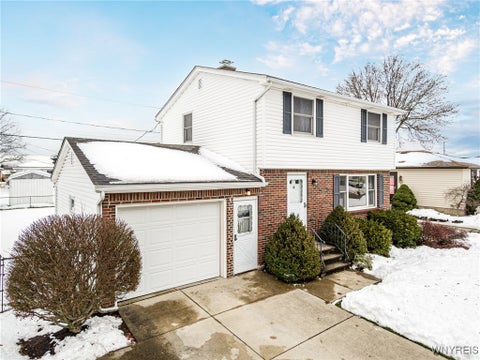 Photo for 64 Basswood Dr Drive