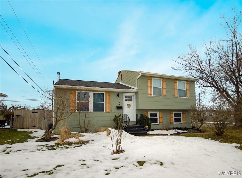 3 E Toulon Drive, Cheektowaga, New York image 1
