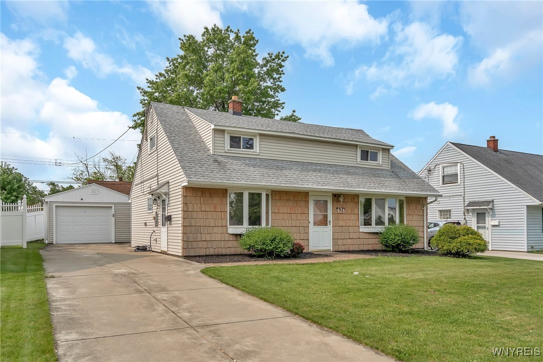 121 E Somerset Avenue, Tonawanda, New York image 4