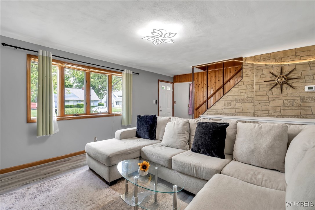 121 E Somerset Avenue, Tonawanda, New York image 15
