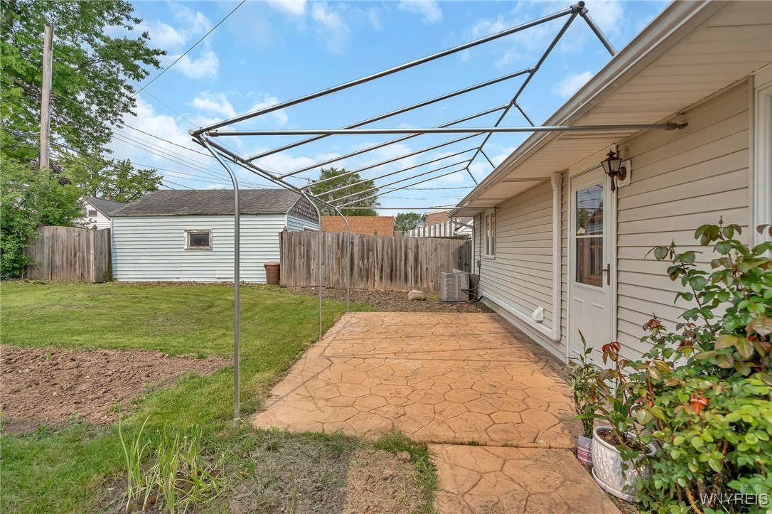 121 E Somerset Avenue, Tonawanda, New York image 33