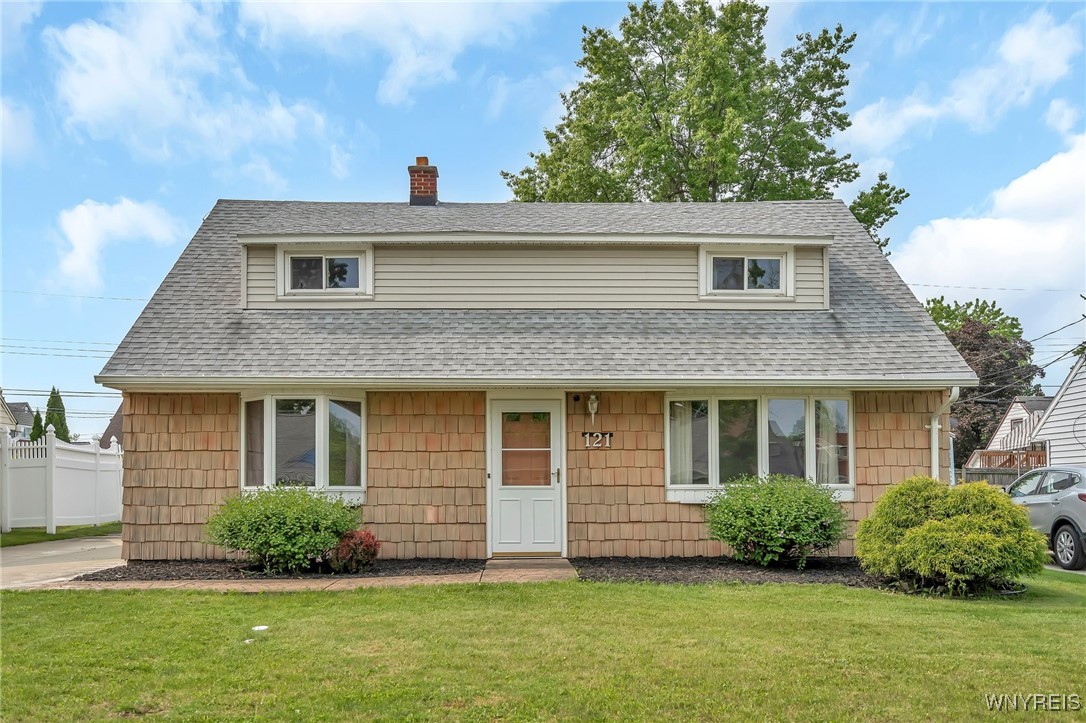 121 E Somerset Avenue, Tonawanda, New York image 1