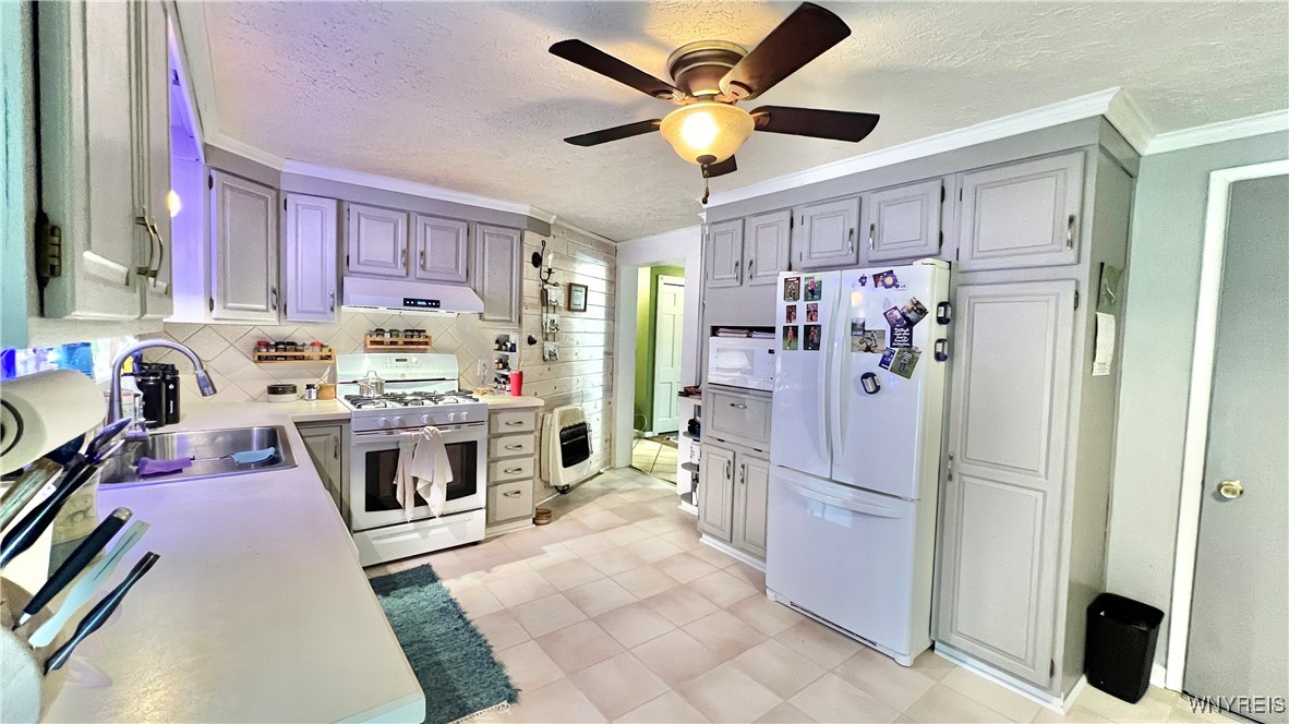 4525 Hungry Hollow Road, Great Valley, New York image 8