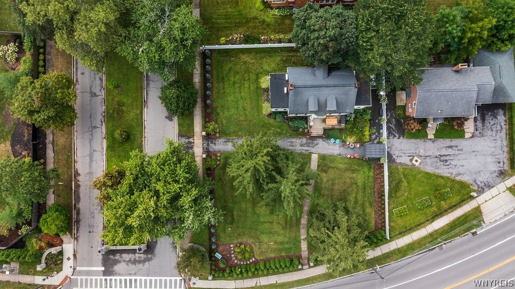 9 High Park Boulevard
