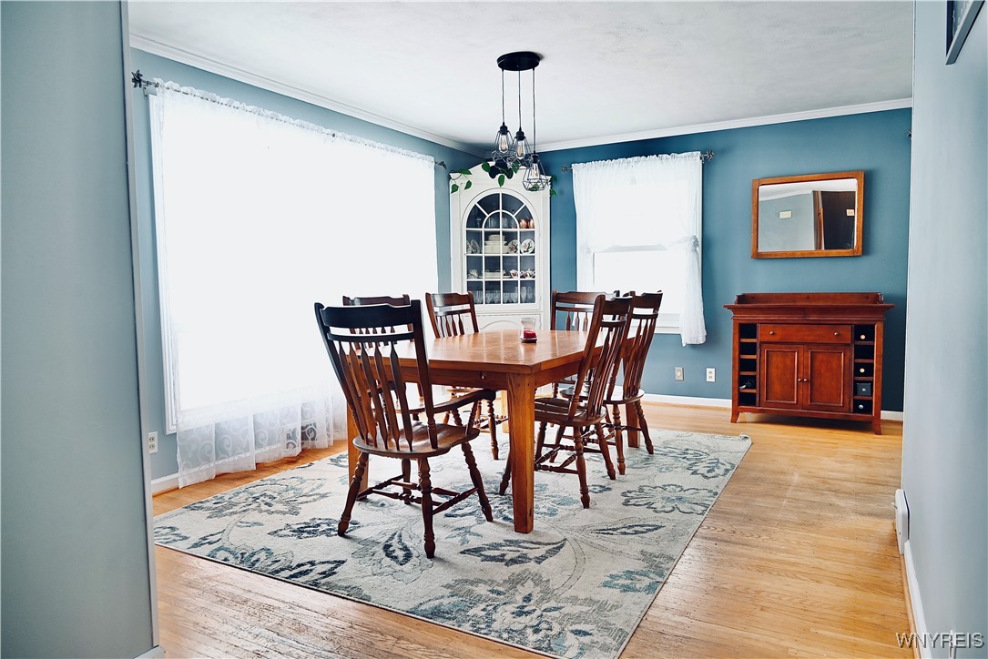 Perinton, New York 14526, United States, 3 Bedrooms Bedrooms, ,2 BathroomsBathrooms,Residential,Pending,17573