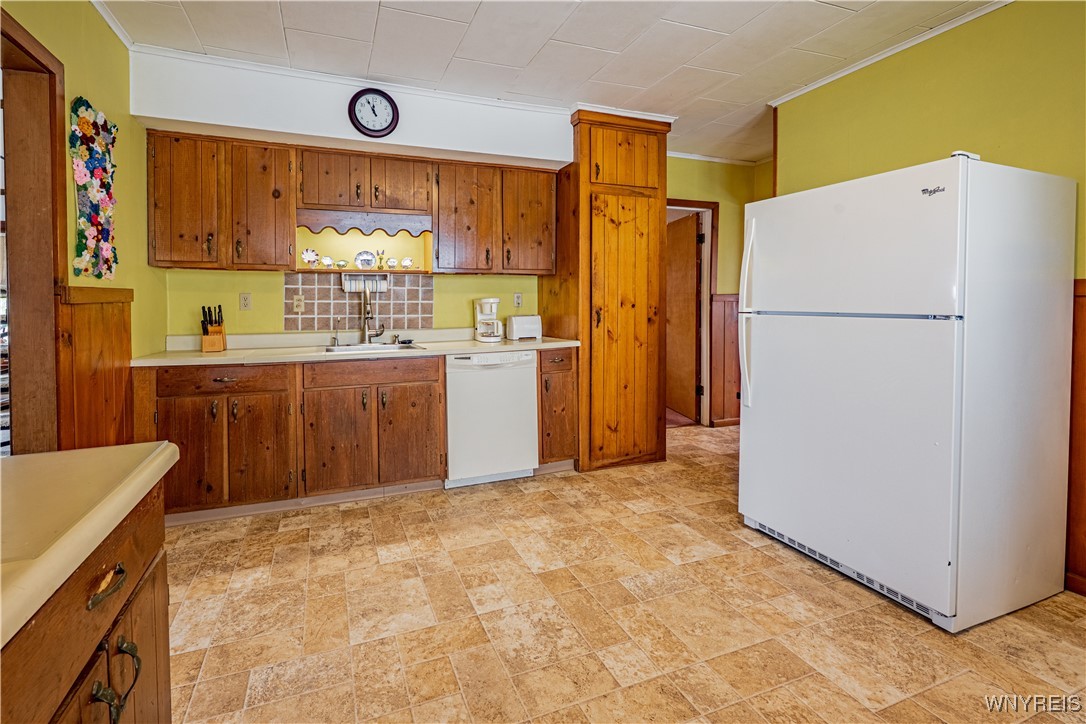 5657 West Bluff Blf, Newfane, New York image 20
