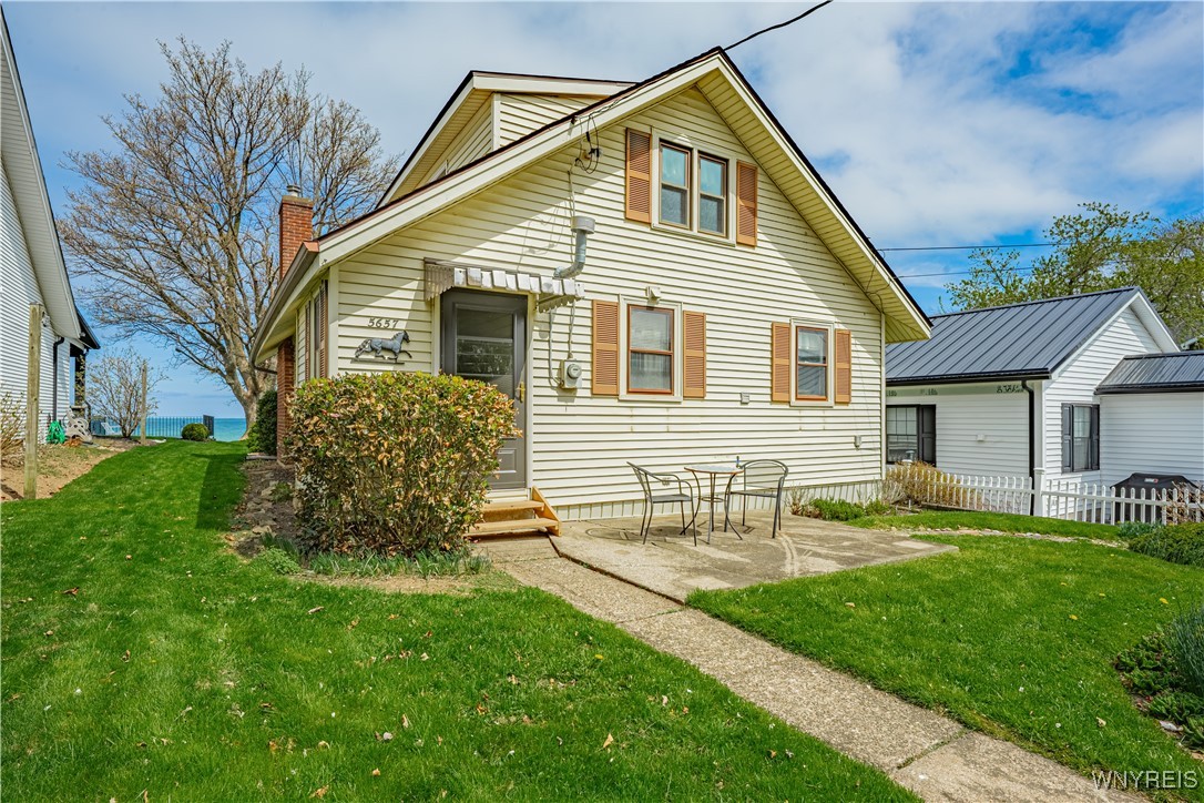 5657 West Bluff Blf, Newfane, New York image 10