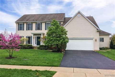 Photo of 394 N Rockingham Way Way, Amherst, NY 14221 (MLS # B1665118)