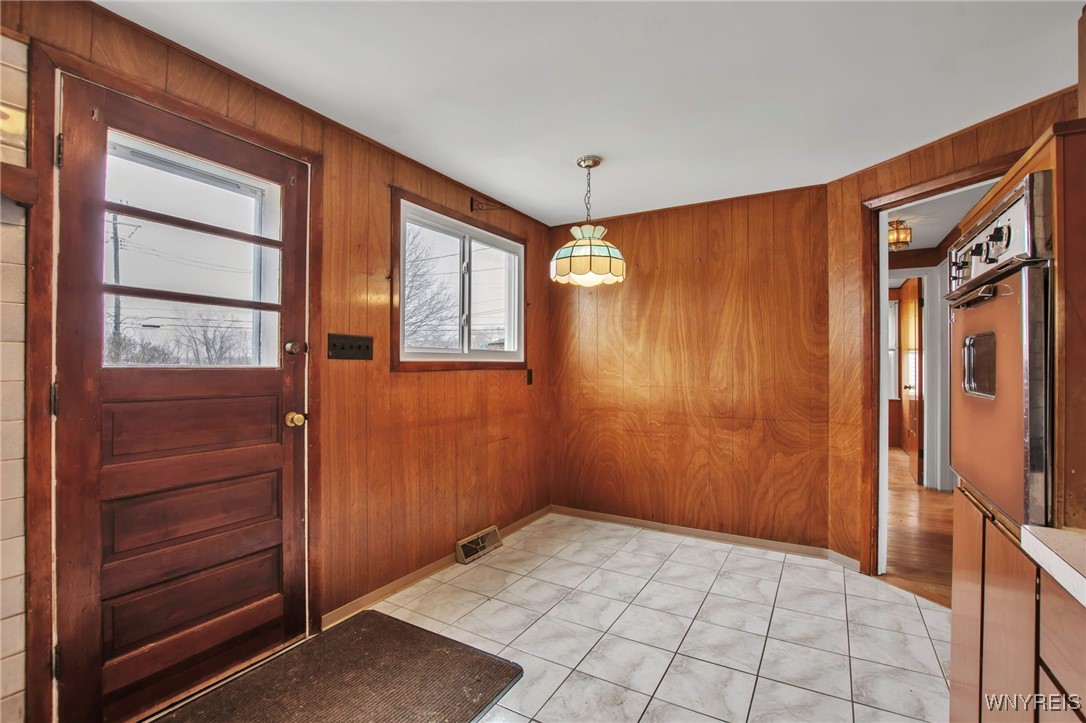 1292 Cleveland Drive, Cheektowaga, New York image 17
