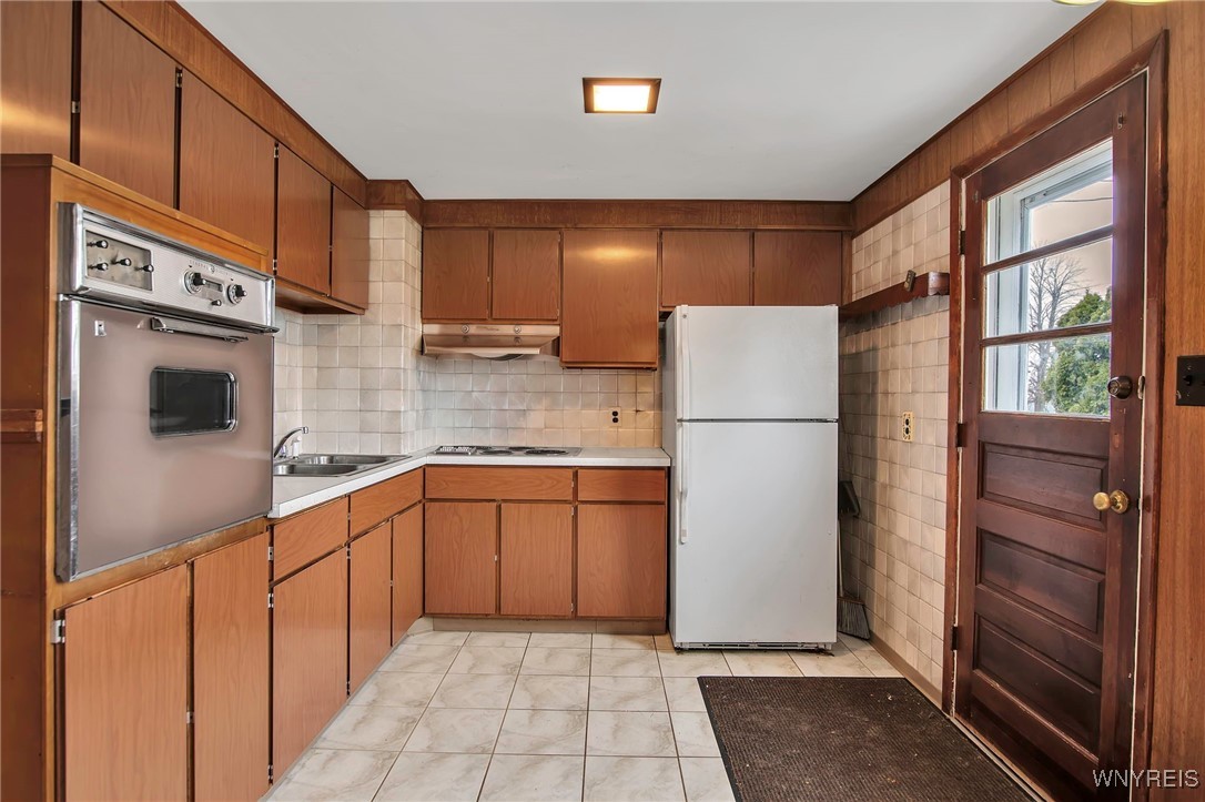 1292 Cleveland Drive, Cheektowaga, New York image 13