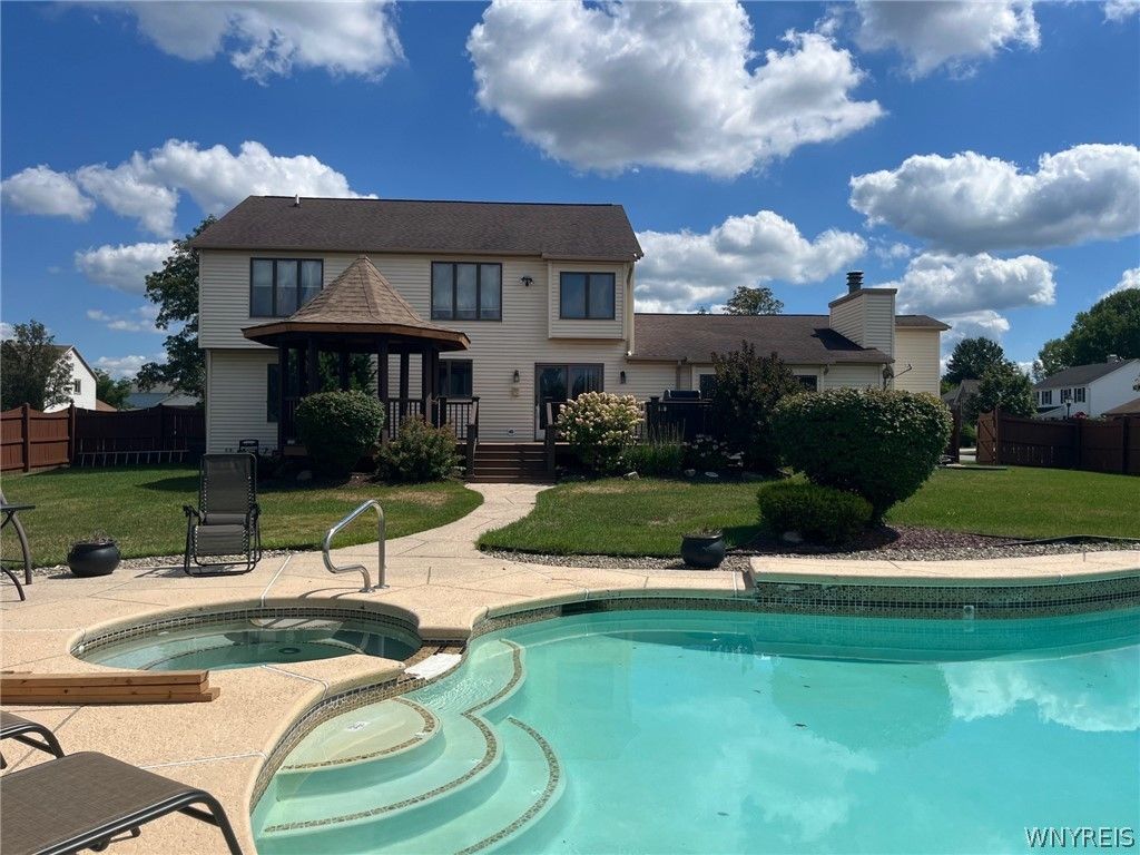 Photo of 36 Shadyside Lane, Lancaster, NY 14086 (MLS # B1668906)