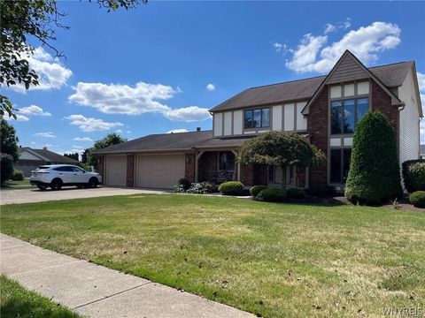 Photo of 36 Shadyside Lane, Lancaster, NY 14086 (MLS # B1668906)