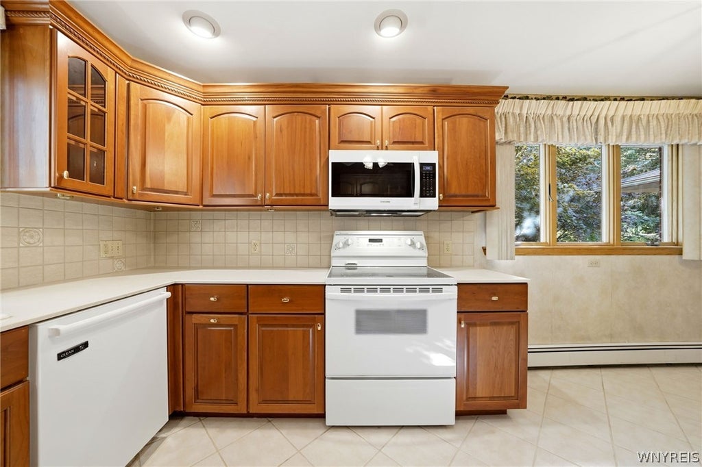 Photo of 2783 Clinton Street, West Seneca, NY 14224 (MLS # B1709944)