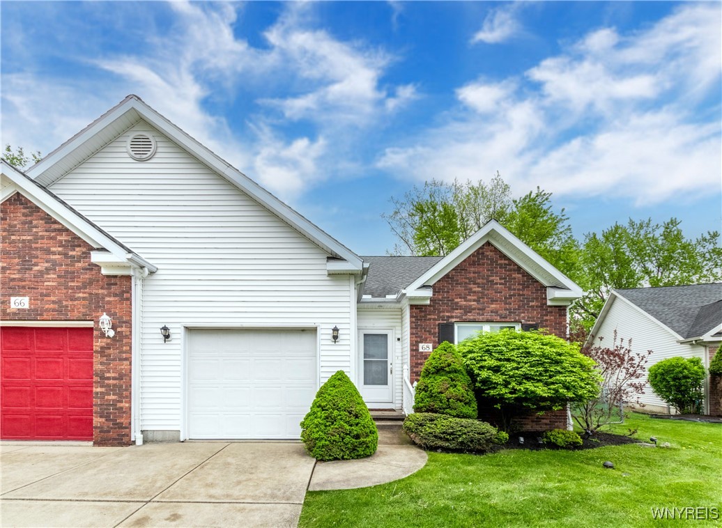68 Kelly Court, Lancaster, New York image 1