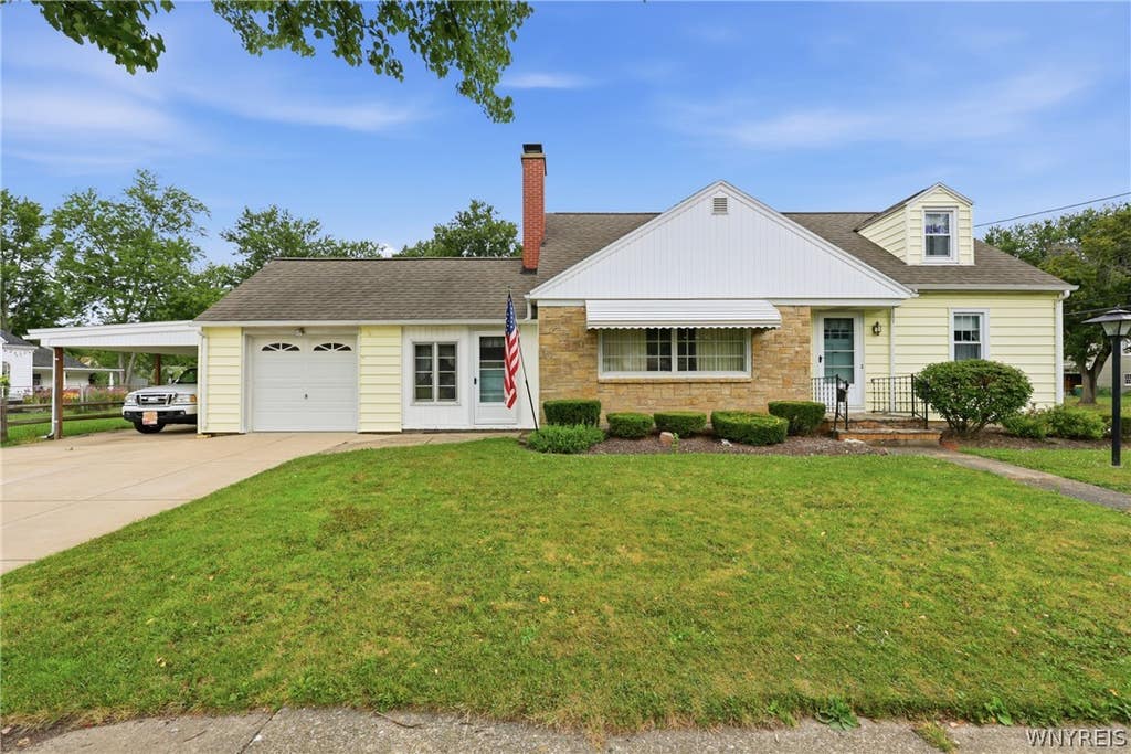 Photo of 251 E Prospect Avenue, Hamburg, NY 14075 (MLS # B1704638)