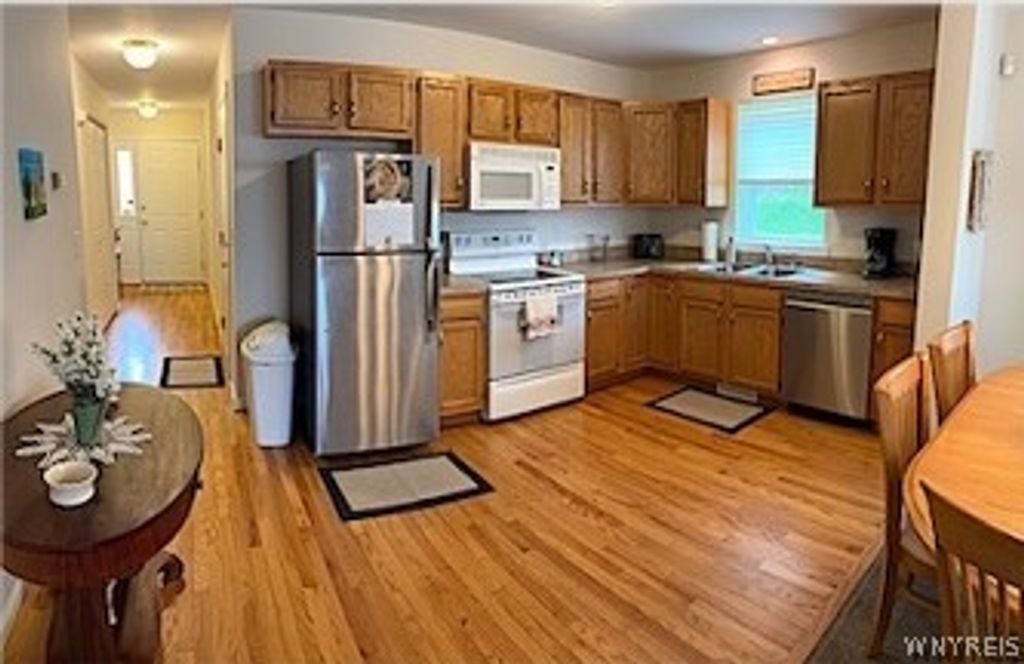 Photo of 183 Timber Wolf Circle, Geddes, NY 13209 (MLS # B1680927)