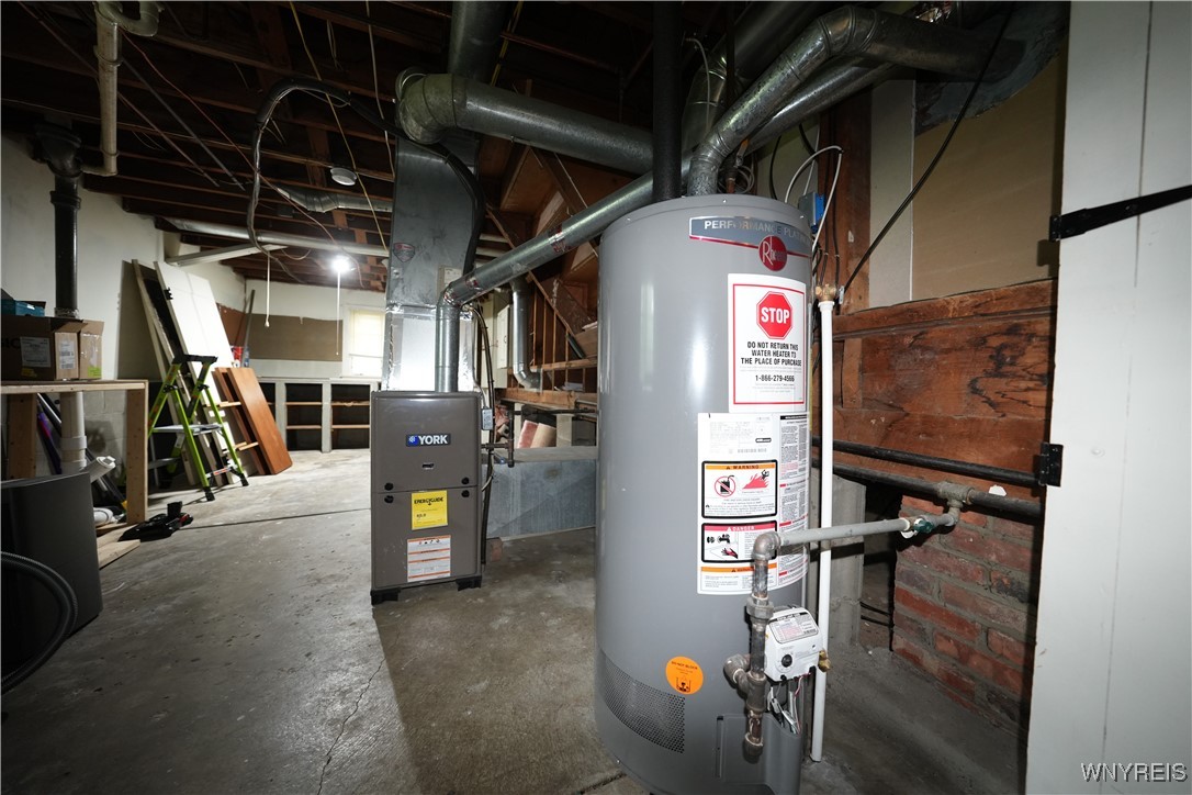 4334 Connection Drive, Clarence, New York image 30