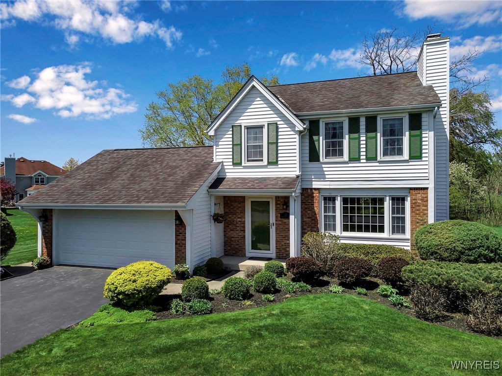 12 Heritage Drive, Lancaster, New York image 2