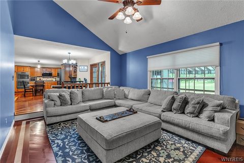 Tiny photo for 7134 Marigold Drive, Wheatfield, NY 14120 (MLS # B1693453)