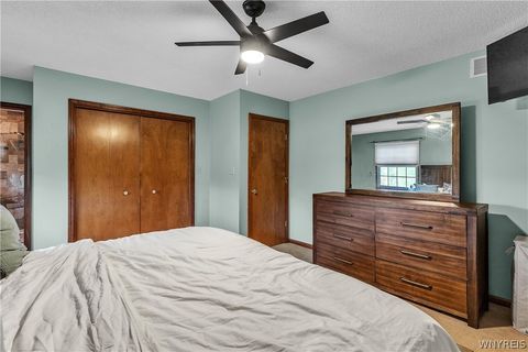 Tiny photo for 7134 Marigold Drive, Wheatfield, NY 14120 (MLS # B1693453)