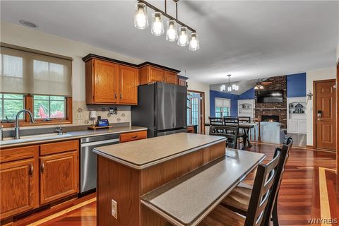 Tiny photo for 7134 Marigold Drive, Wheatfield, NY 14120 (MLS # B1693453)