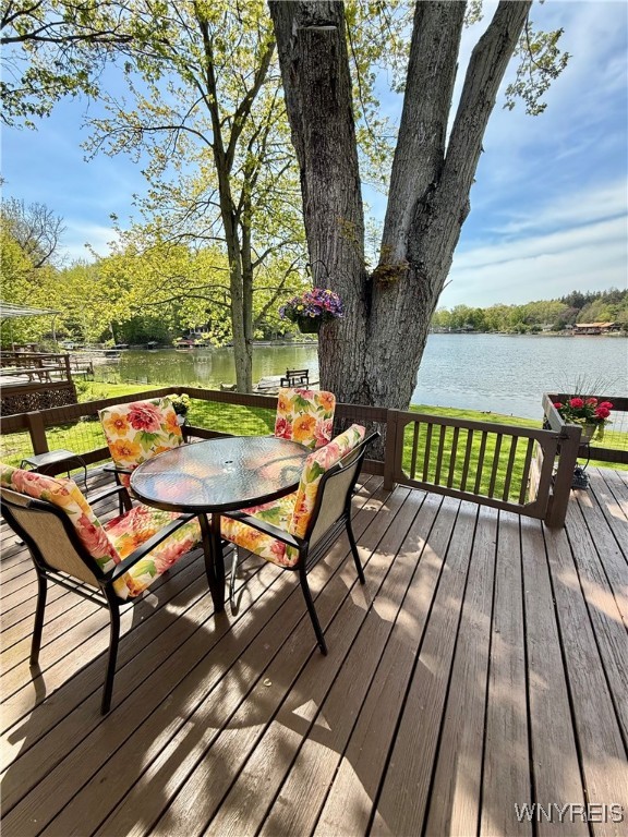 8515 E Lake Road, Stafford, New York image 3