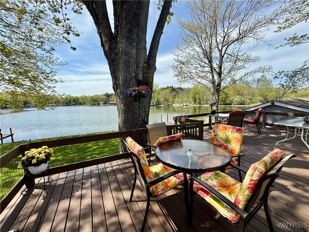 8515 E Lake Road, Stafford, New York image 4