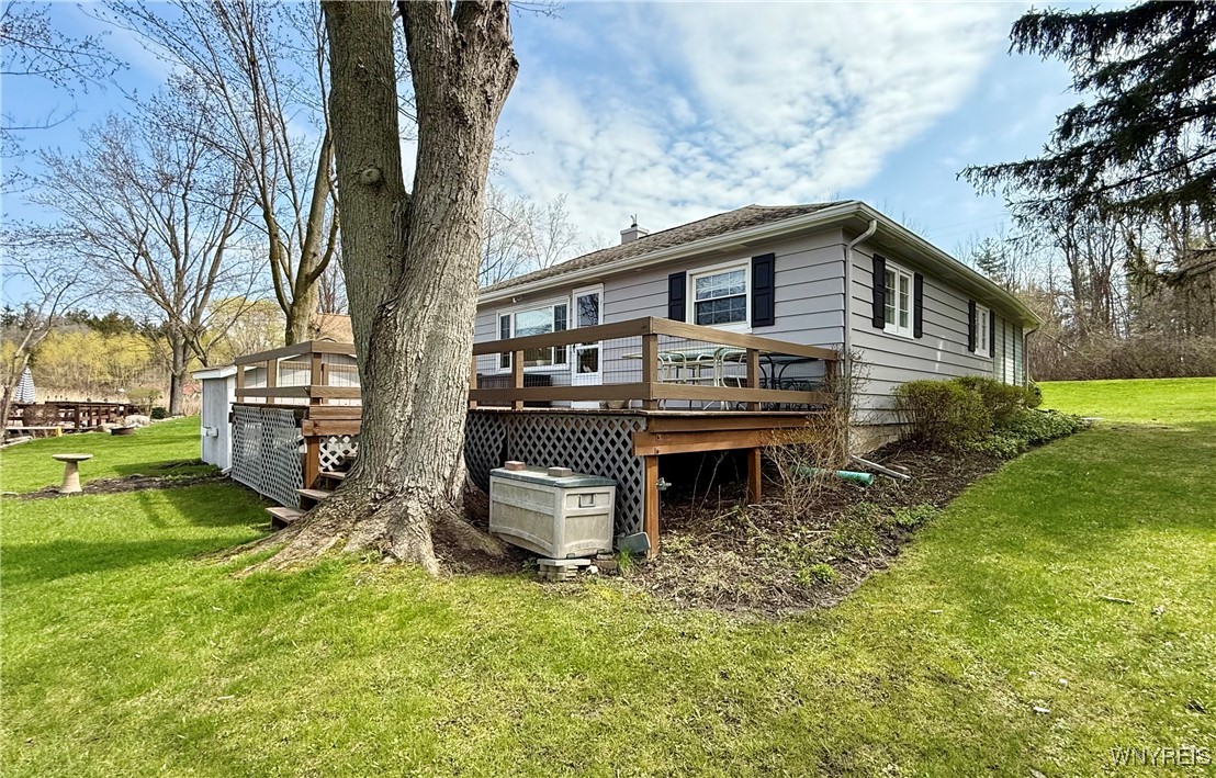 8515 E Lake Road, Stafford, New York image 21