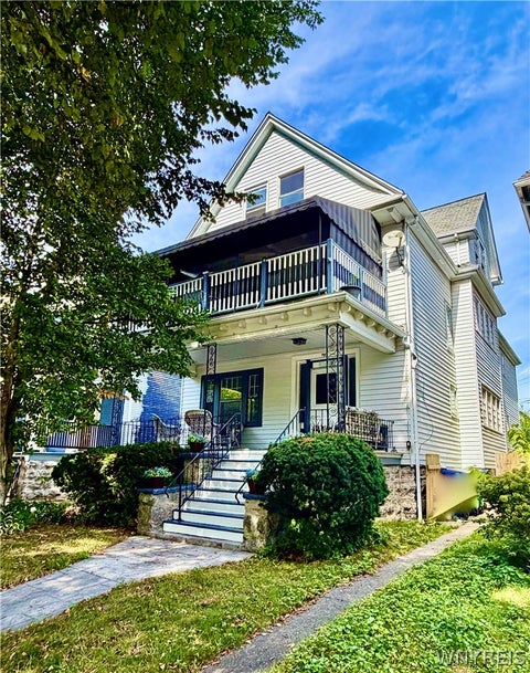 Photo for 707 Columbus Parkway