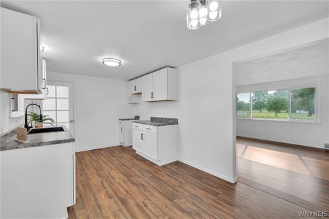 Tiny photo for 352 Two Mile Creek Road, Tonawanda, NY 14150 (MLS # B1701975)
