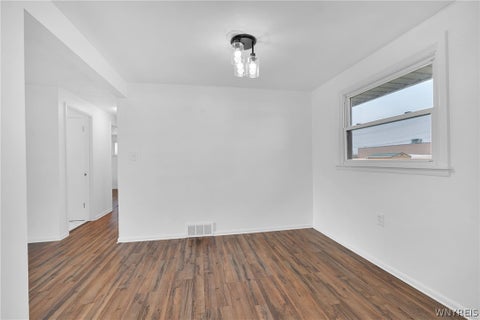 Tiny photo for 352 Two Mile Creek Road, Tonawanda, NY 14150 (MLS # B1701975)
