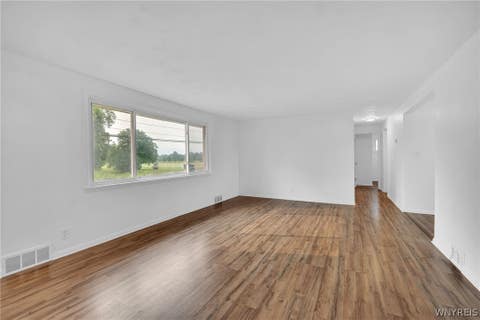 Tiny photo for 352 Two Mile Creek Road, Tonawanda, NY 14150 (MLS # B1701975)