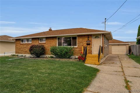 Tiny photo for 352 Two Mile Creek Road, Tonawanda, NY 14150 (MLS # B1701975)