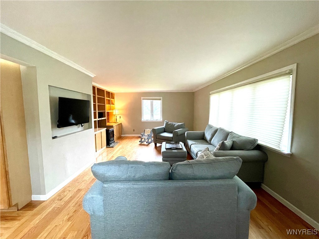 225 S Shore Boulevard, Lackawanna, New York image 13