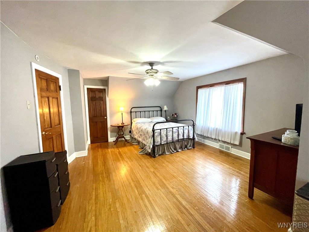 225 S Shore Boulevard, Lackawanna, New York image 19