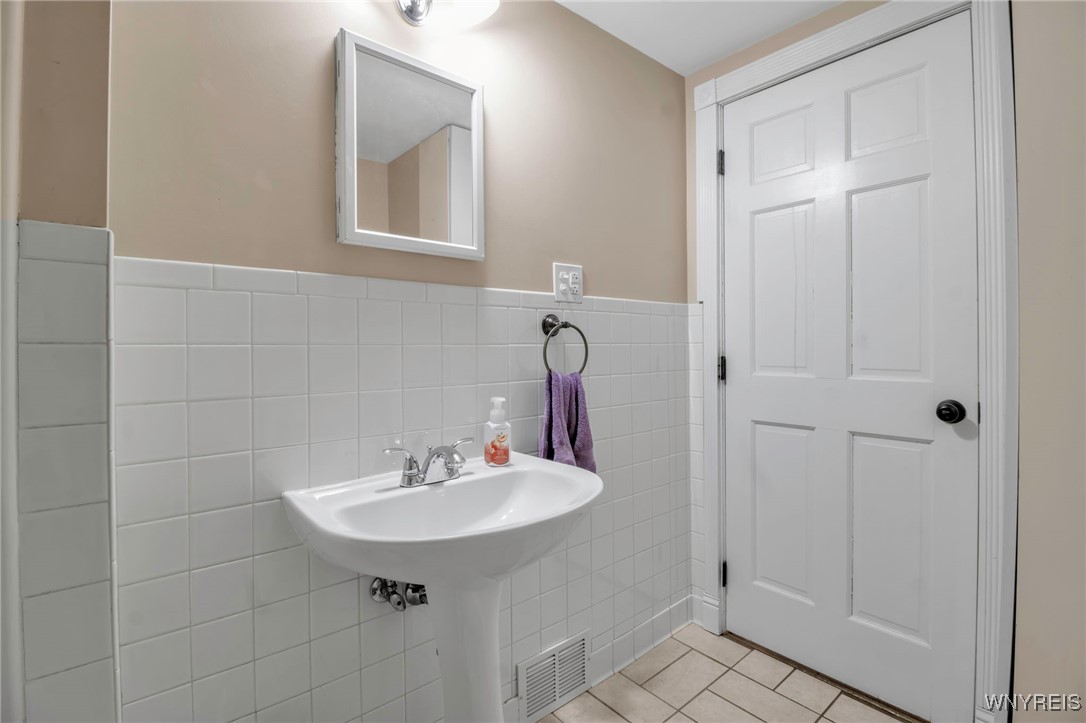 124 Hillside Avenue, Orchard Park, New York image 22